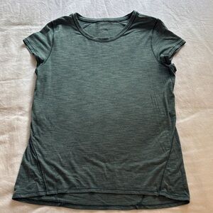 lululemon athletica green fitted shirt